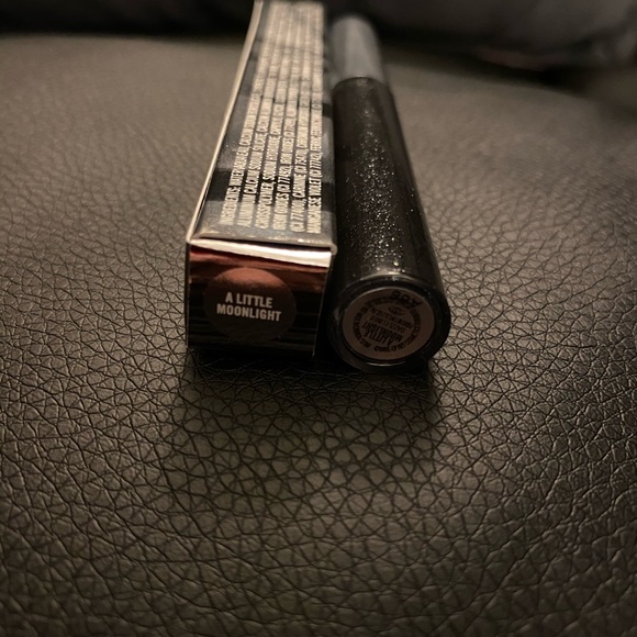 MAC Dazzleliner (Eye) A Little Moonlight - Picture 3 of 3